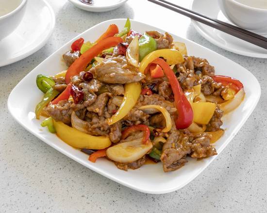 25. Mongolian Beef 蒙古牛肉